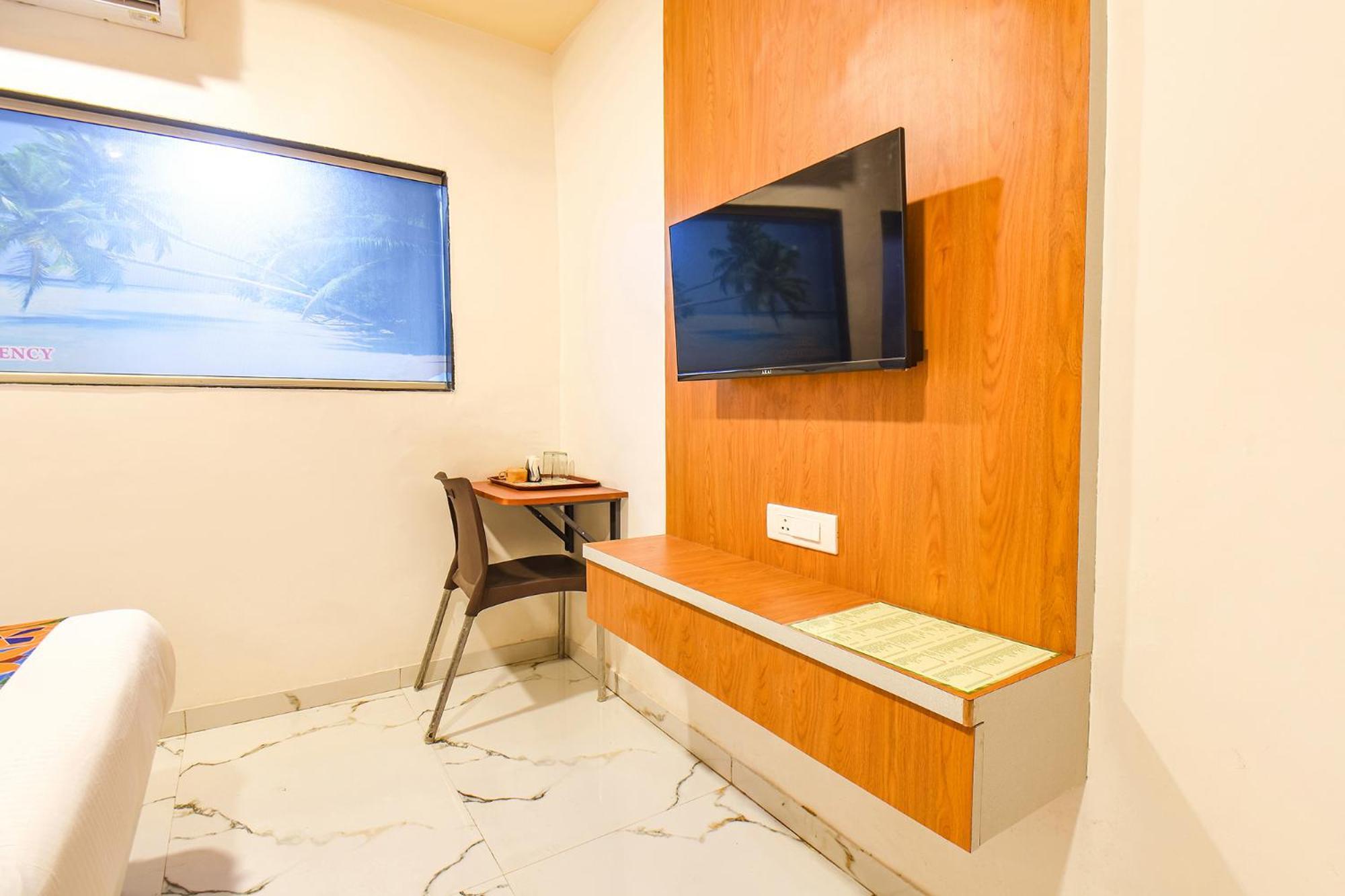 Fabhotel Prime Kharadi Residency - Nr Lohgaon Pune Eksteriør billede