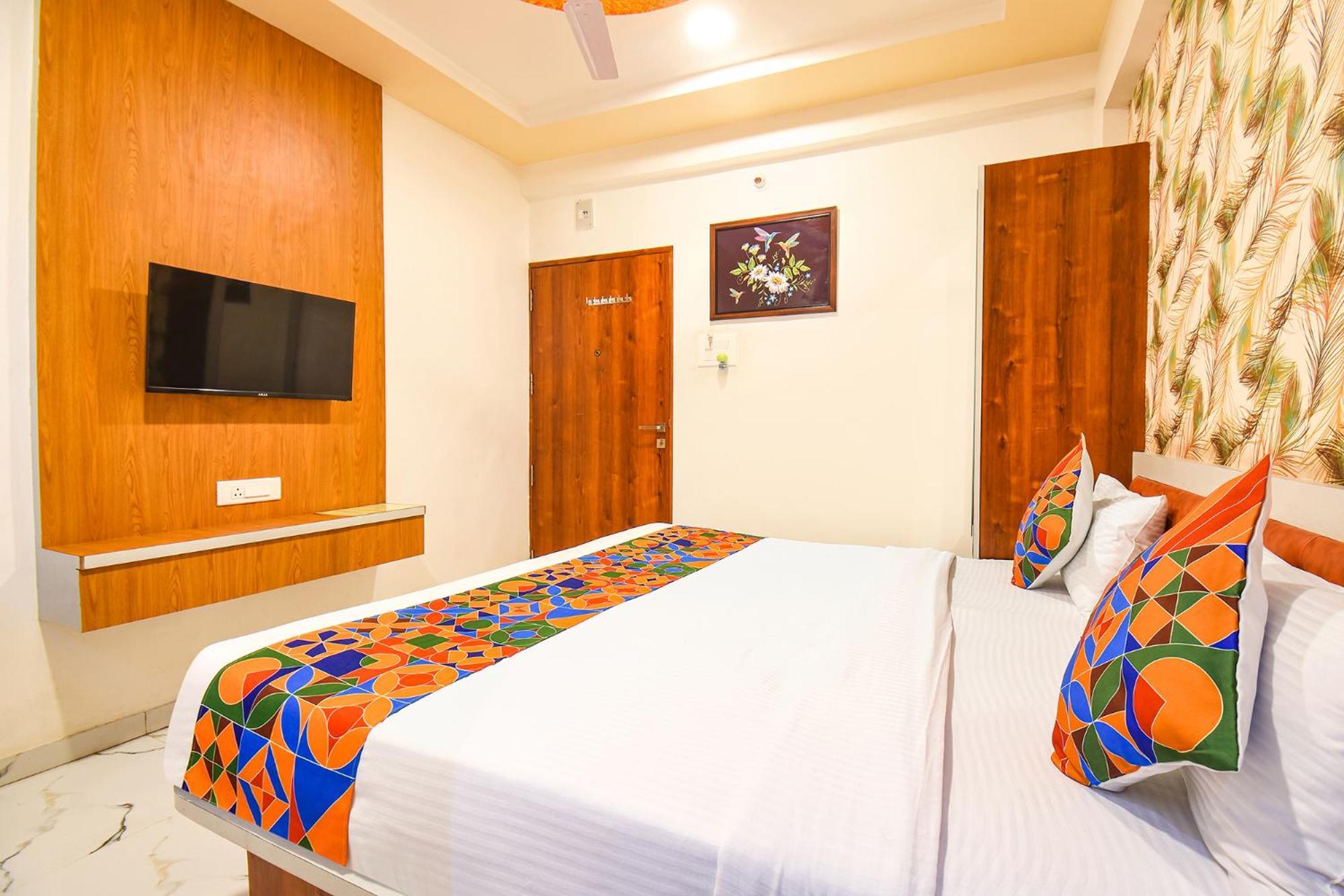 Fabhotel Prime Kharadi Residency - Nr Lohgaon Pune Eksteriør billede