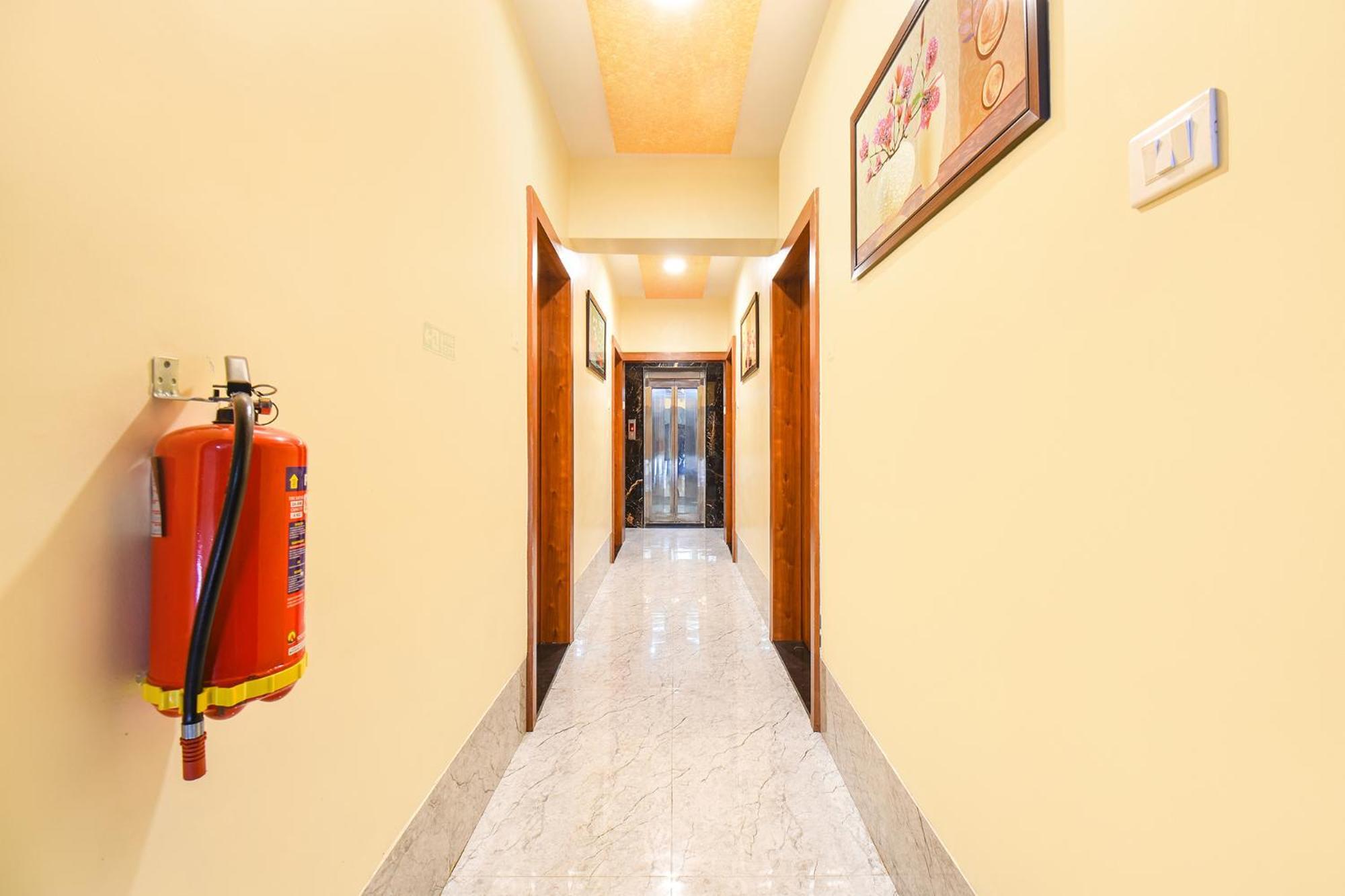 Fabhotel Prime Kharadi Residency - Nr Lohgaon Pune Eksteriør billede