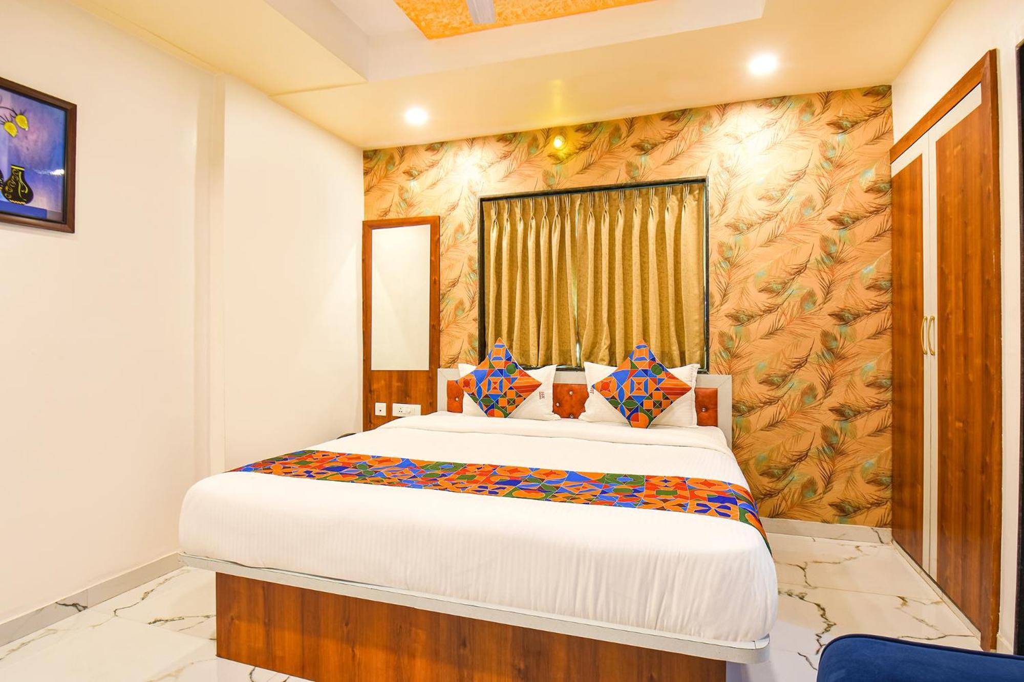 Fabhotel Prime Kharadi Residency - Nr Lohgaon Pune Eksteriør billede